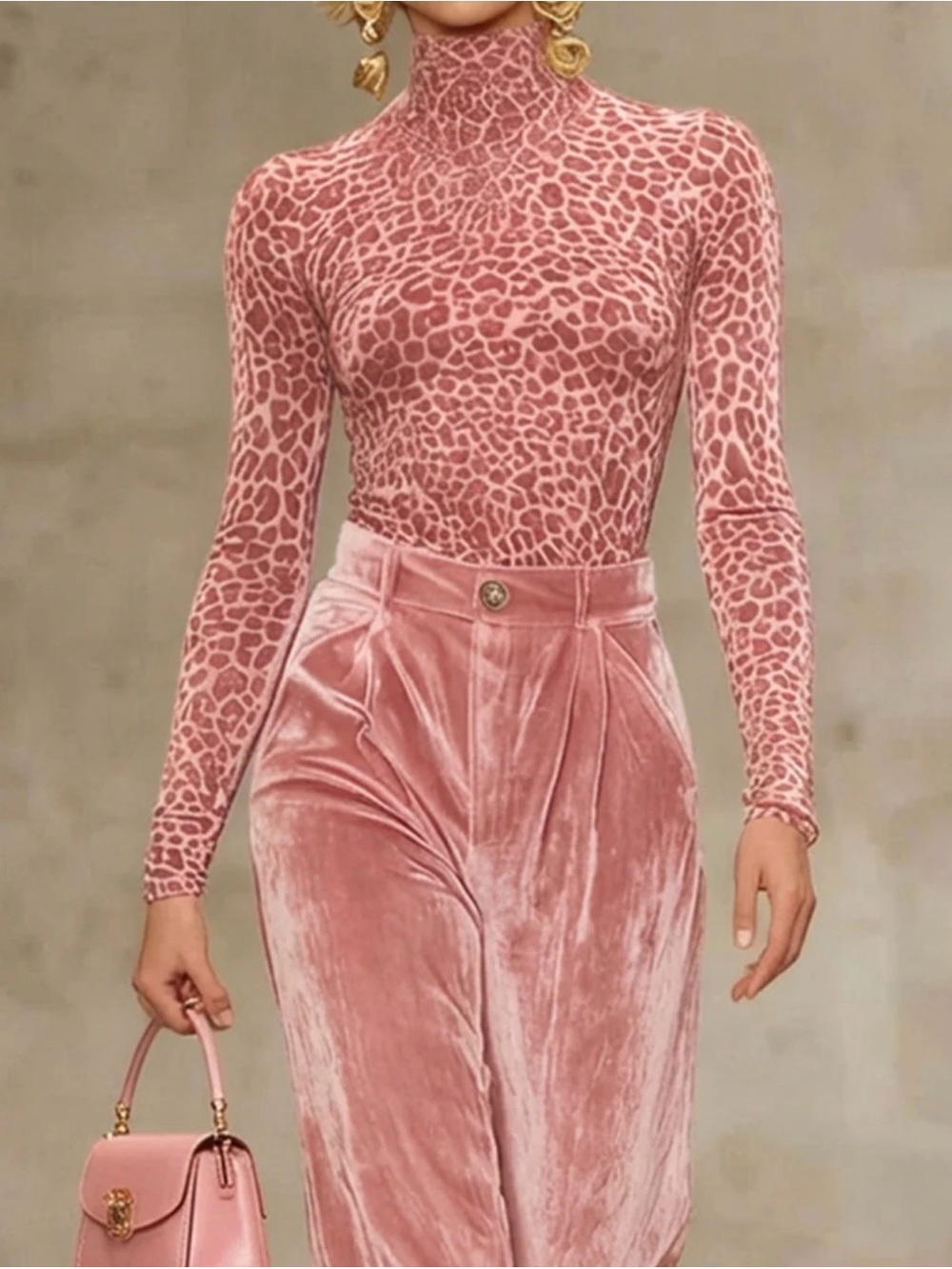 Women's Pink Leopard Print Turtleneck Long Sleeve Top